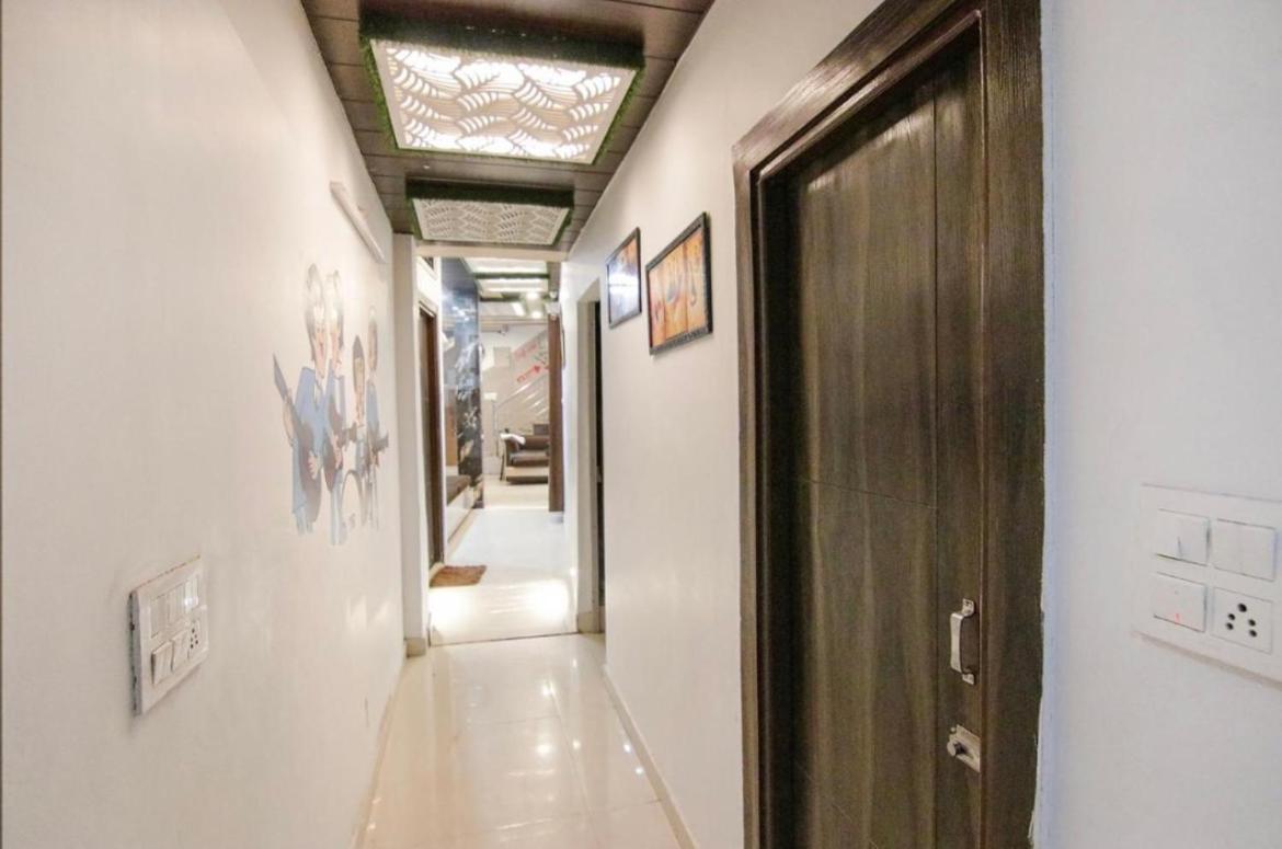 Hotel Royal Respite - Luxury Comfort ! Travellers Delight ! Budget Friendly ! Prime Location ! Guest Favourite リシケーシュ エクステリア 写真