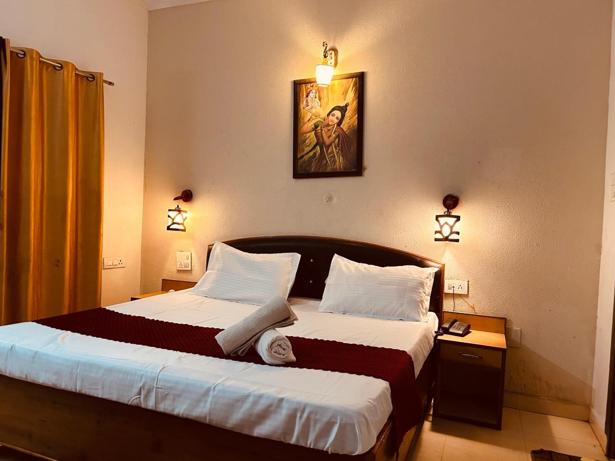 Hotel Royal Respite - Luxury Comfort ! Travellers Delight ! Budget Friendly ! Prime Location ! Guest Favourite リシケーシュ エクステリア 写真