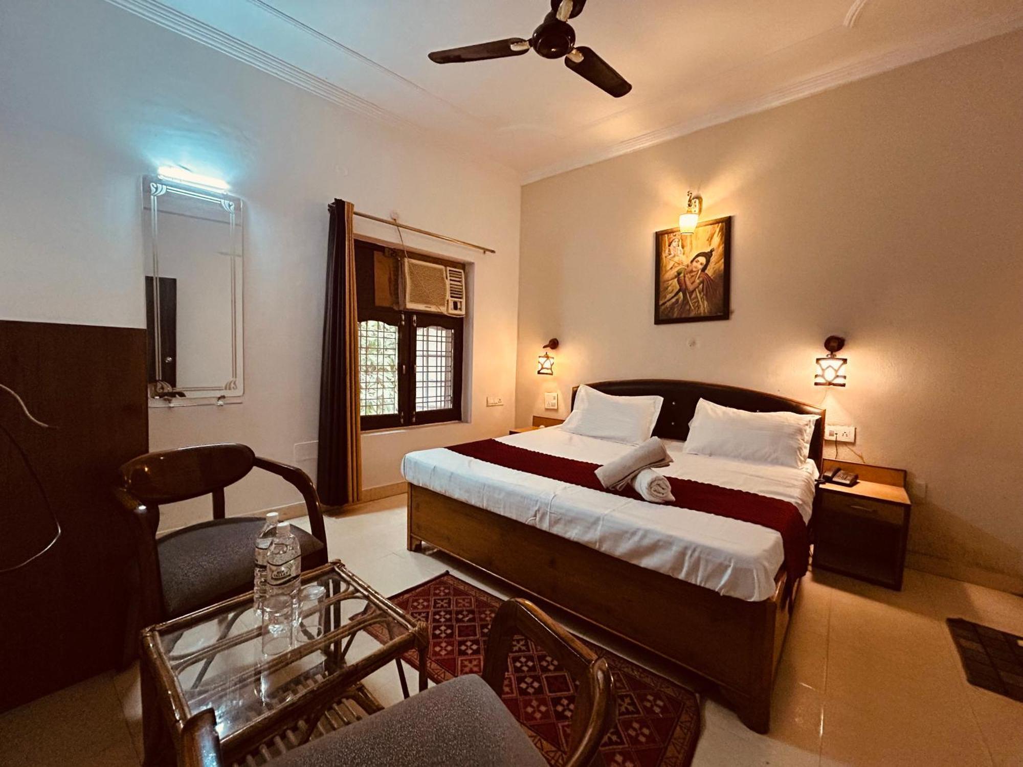 Hotel Royal Respite - Luxury Comfort ! Travellers Delight ! Budget Friendly ! Prime Location ! Guest Favourite リシケーシュ エクステリア 写真