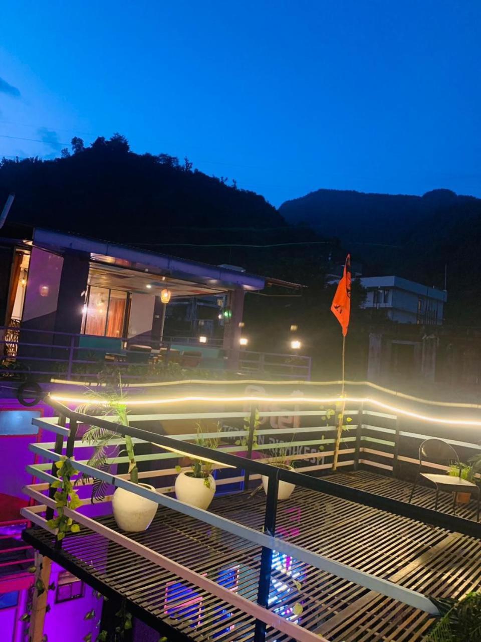 Hotel Royal Respite - Luxury Comfort ! Travellers Delight ! Budget Friendly ! Prime Location ! Guest Favourite リシケーシュ エクステリア 写真